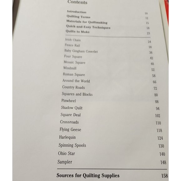 The Weekend Quilt by Leslie Linsley  Hardcover - Picture 3 of 7